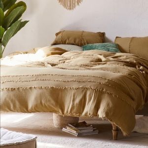 Urban Outfitters Duvet Cover Queen + Shams